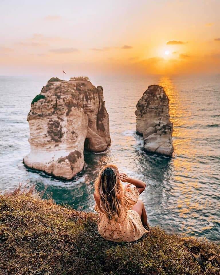صخرة الروشة وقت الغروب